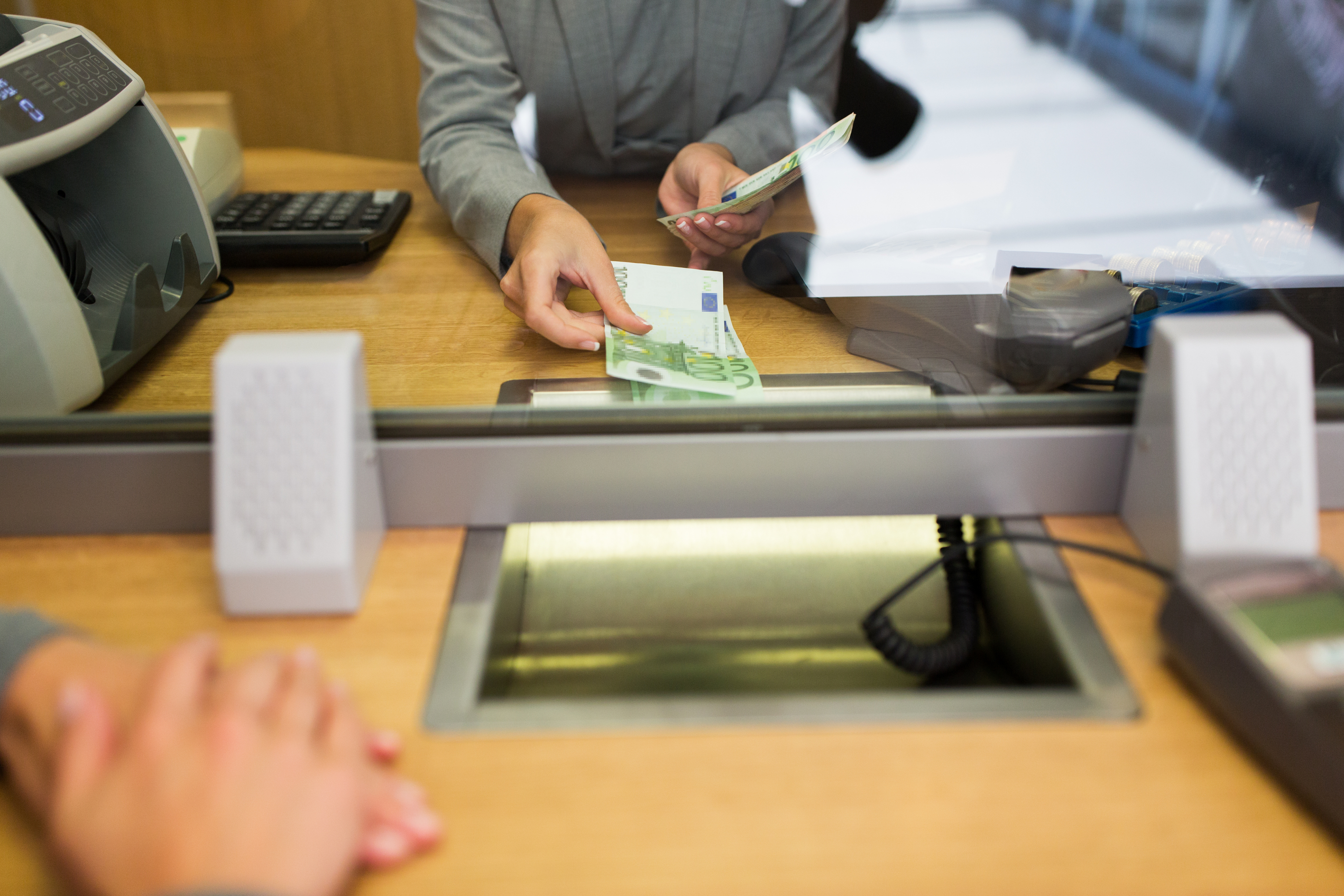 Kostenlose oder bezahlte Teilnahme • inkl. Bezahlprozess und E-Rechnung