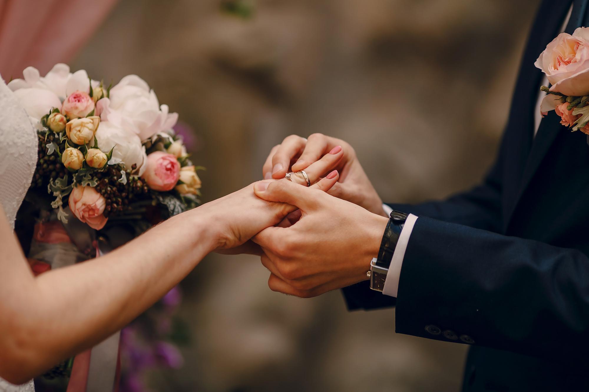 Hochzeit + SocialWall + Gästeanzeige 